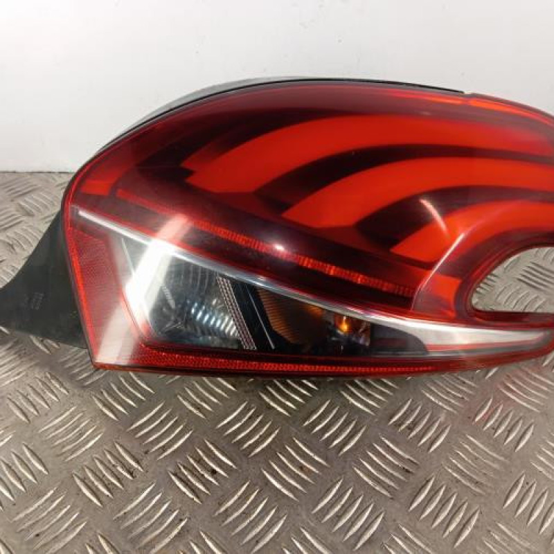 Feu arriere principal droit (feux) PEUGEOT 208 1