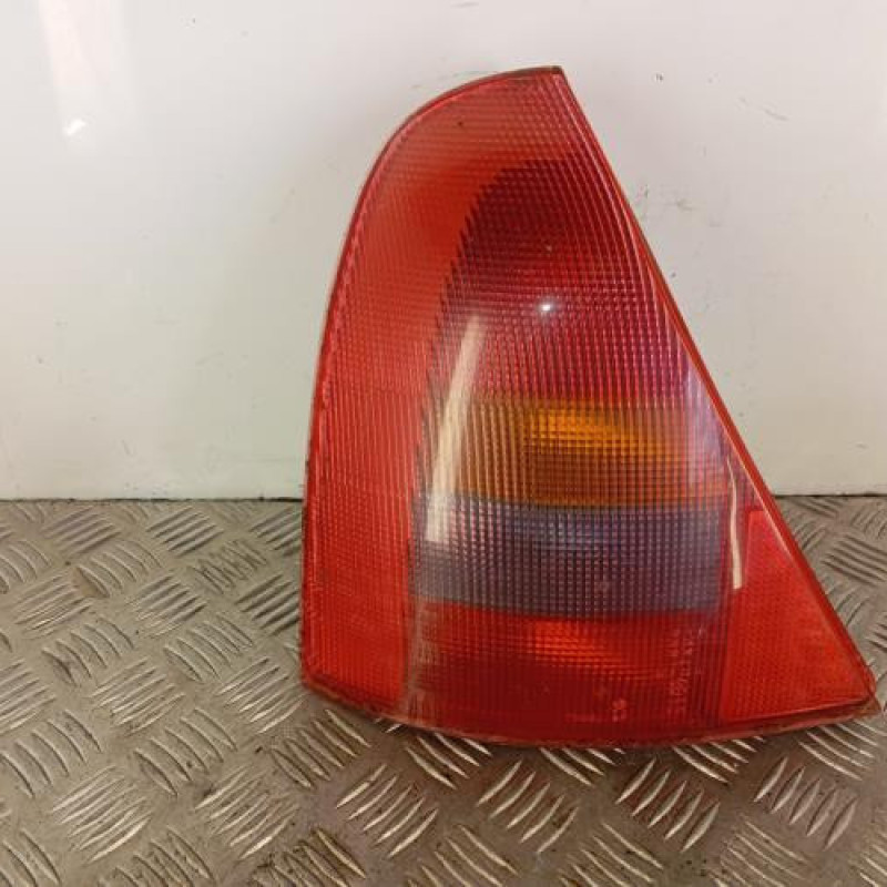 Feu arriere principal gauche (feux) RENAULT CLIO 2