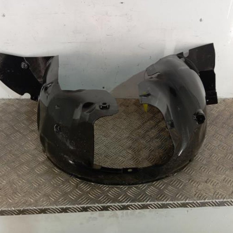 Pare boue avant gauche PEUGEOT 206 Pare boue avant gauche PEUGEOT 206