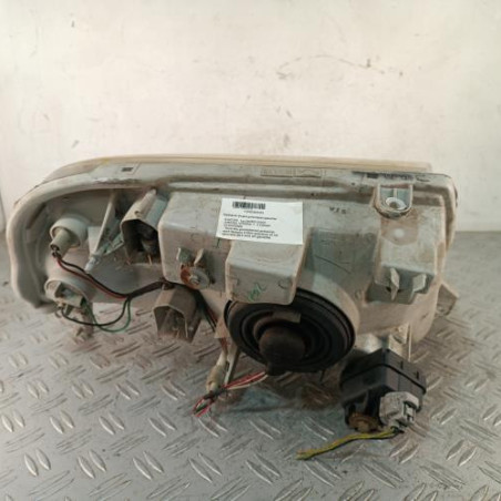 Optique avant principal gauche (feux)(phare) SUZUKI GRAND VITARA 1