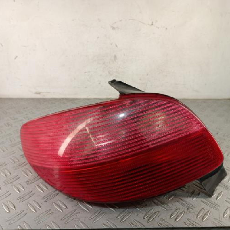 Feu arriere principal gauche (feux) PEUGEOT 206
