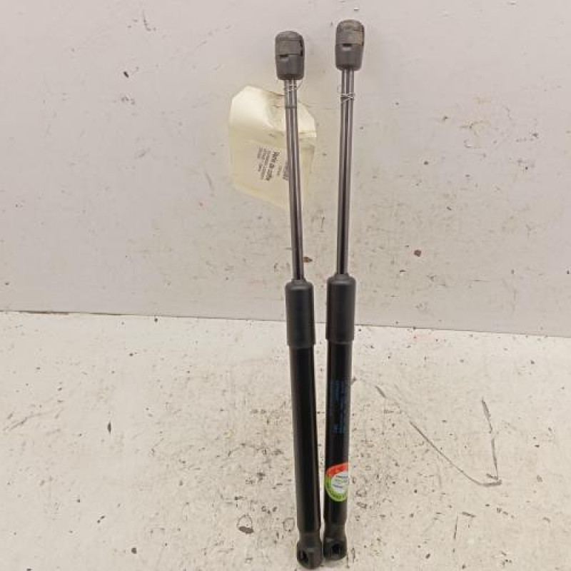 Verin de coffre VOLKSWAGEN UP