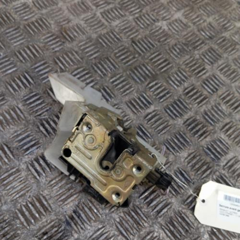 Serrure avant gauche RENAULT CLIO 2