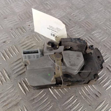 Serrure arriere droit PEUGEOT 206