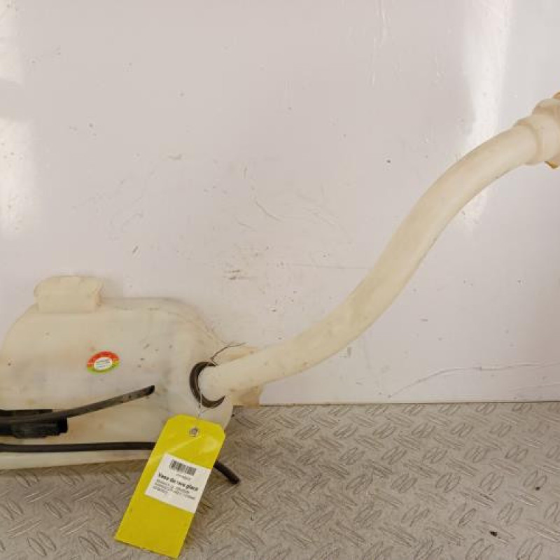 Vase de lave glace RENAULT KANGOO 2 Vase de lave glace RENAULT KANGOO 2