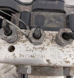 Bloc ABS (freins anti-blocage) CITROEN C3 3 Photo n°3