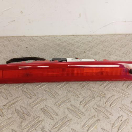 Feu arriere stop central RENAULT CLIO 3 Photo n°1