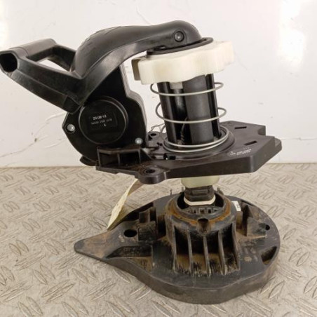 Treuil de roue de secours RENAULT CLIO 3 Photo n°1