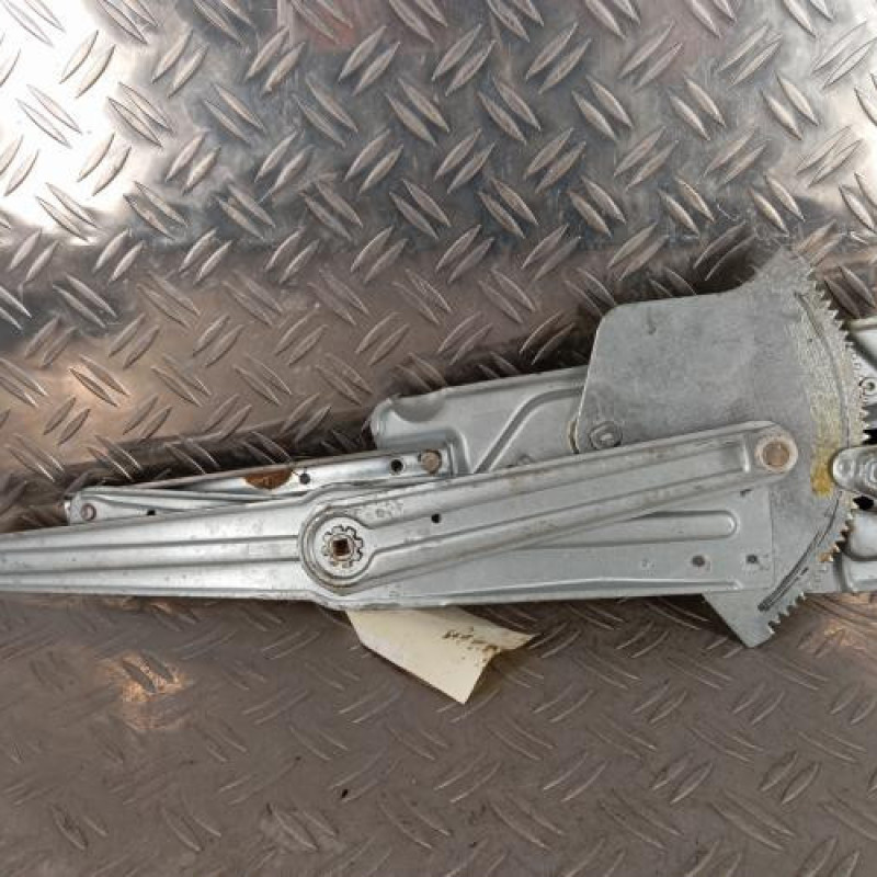 Leve vitre electrique avant gauche RENAULT TWINGO 1