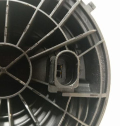 Poignee hayon VOLKSWAGEN POLO 5 Photo n°4