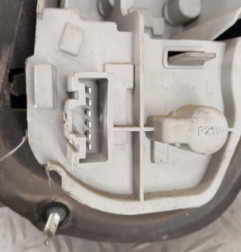 Feu arriere principal gauche (feux) TOYOTA COROLLA VERSO 2 Photo n°4