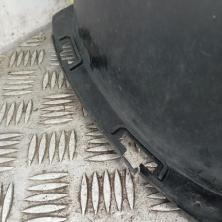 Pare boue avant gauche RENAULT MEGANE 2