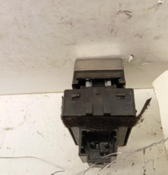 Interrupteur de leve vitre avant droit NISSAN QASHQAI 3 Photo n°3