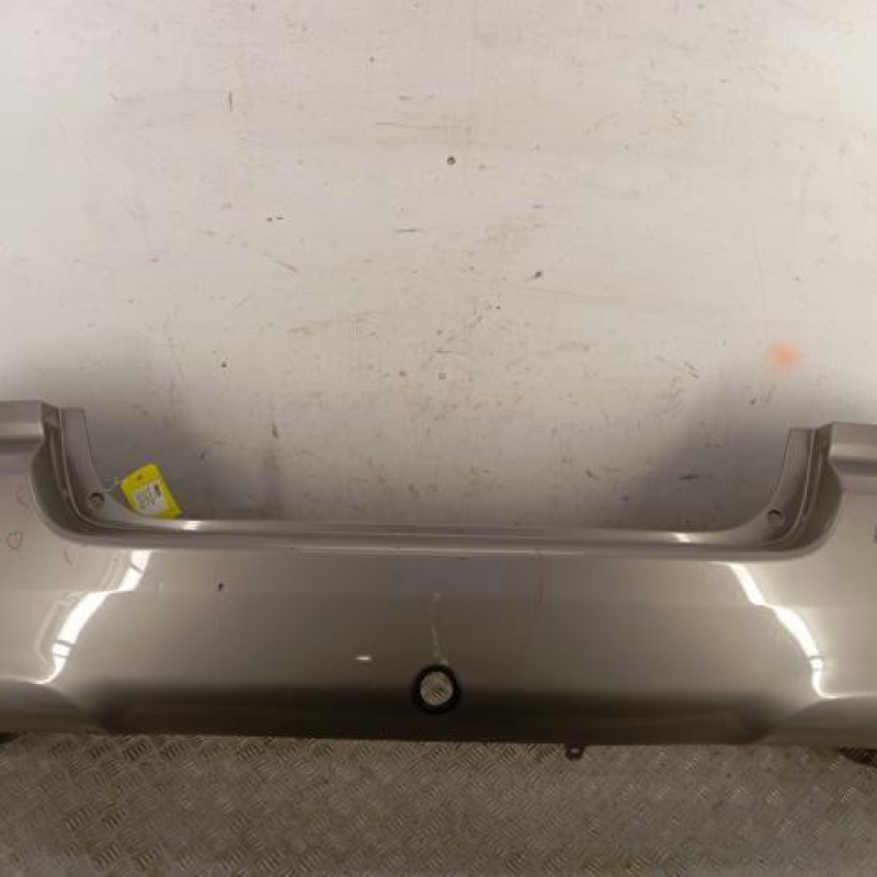 Pare choc arriere TOYOTA COROLLA VERSO 2