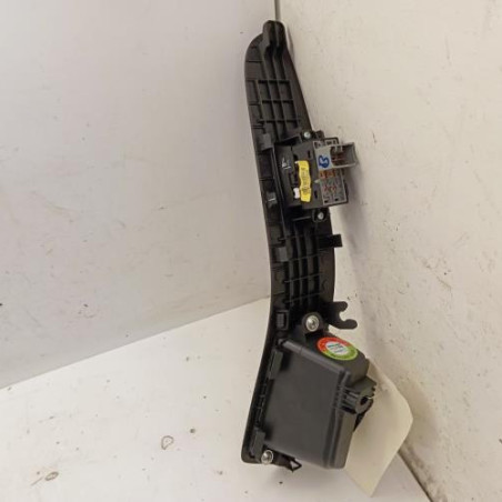 Interrupteur de leve vitre avant droit HYUNDAI I 20 2