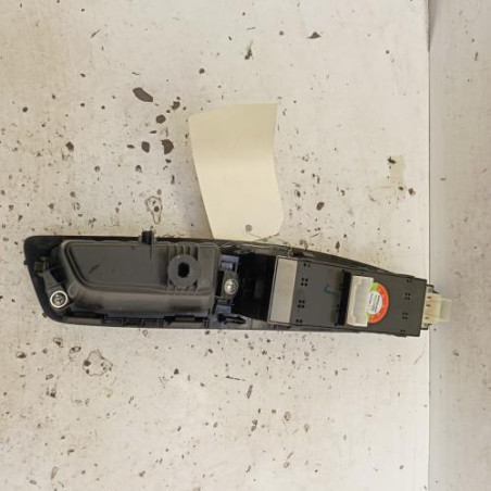 Interrupteur de leve vitre avant gauche HYUNDAI I 20 2