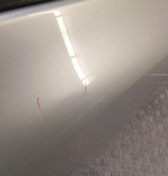 Porte avant droit TOYOTA AURIS 1