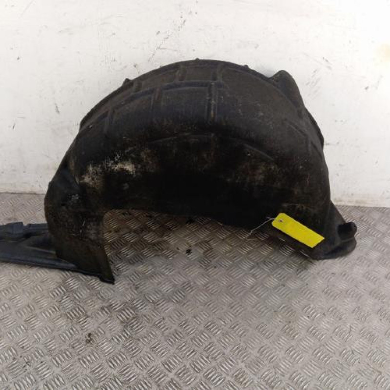 Pare boue arriere gauche PEUGEOT 5008 1