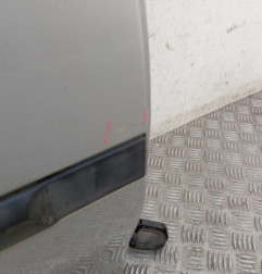 Porte arriere droit RENAULT CLIO 3 Photo n°6