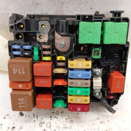 Porte fusible PEUGEOT 208 2 Photo n°1