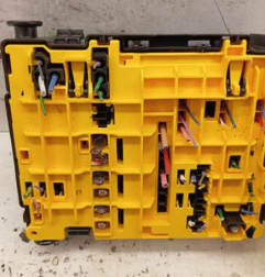 Porte fusible PEUGEOT 208 2