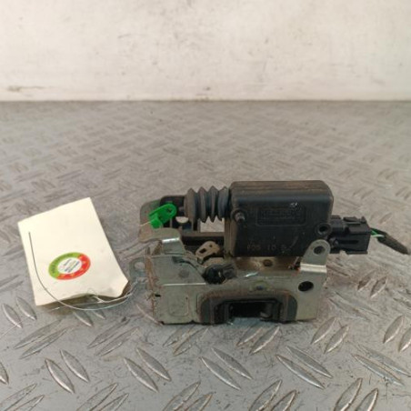 Serrure avant gauche DACIA DUSTER 1