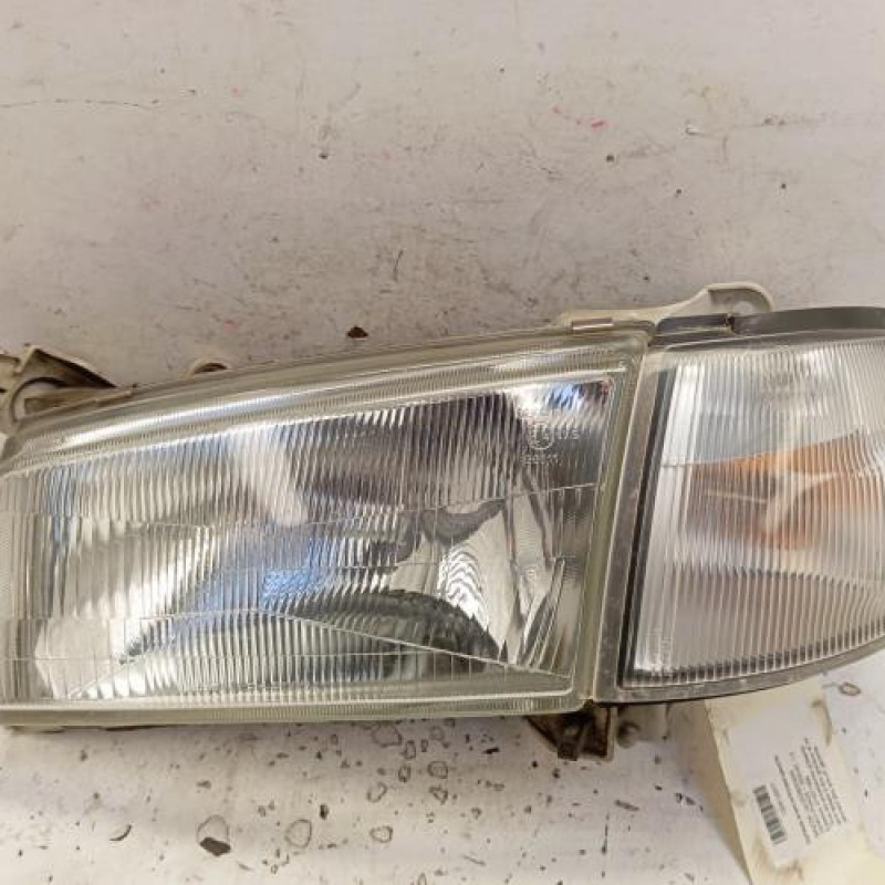 Optique avant principal gauche (feux)(phare) MAZDA DEMIO