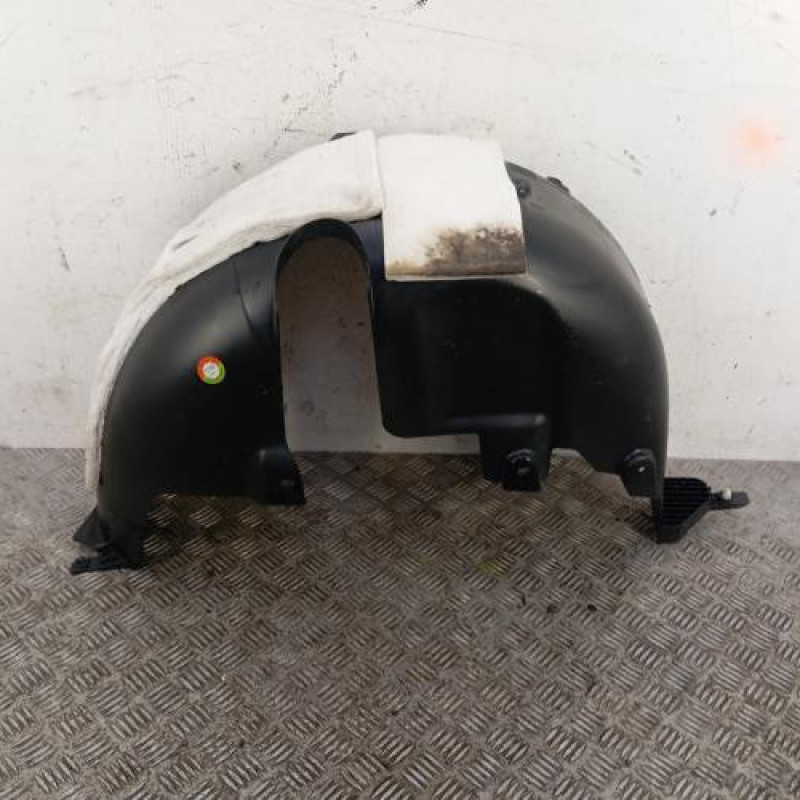 Pare boue arriere gauche VOLKSWAGEN UP