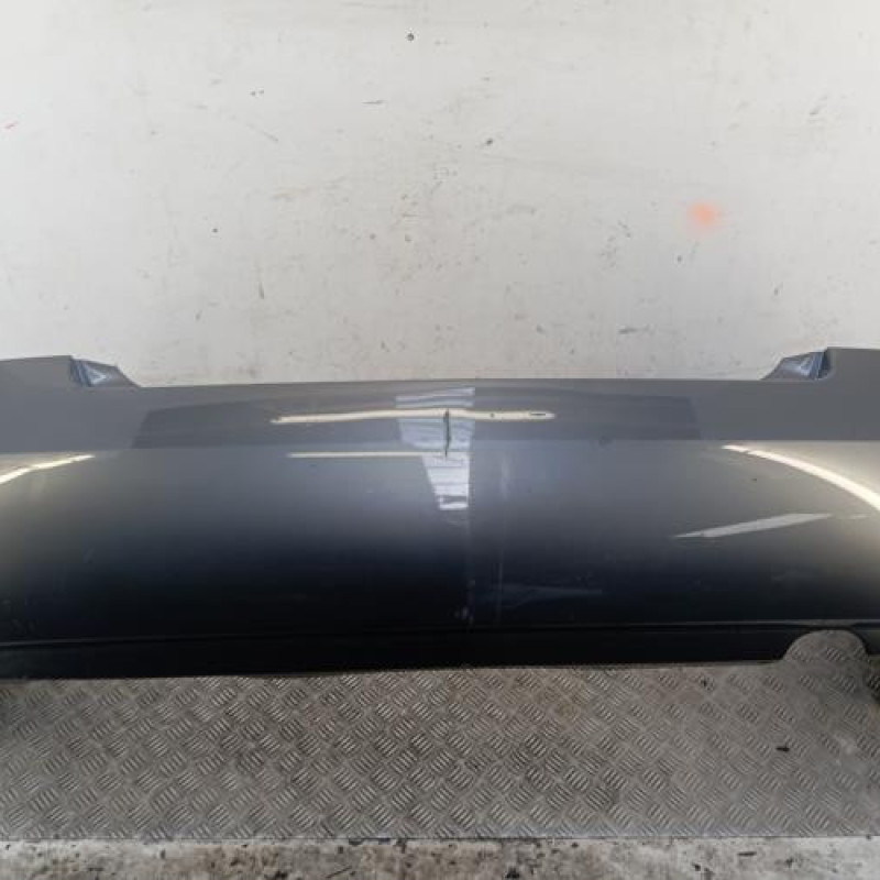 Pare choc arriere NISSAN PRIMERA 4