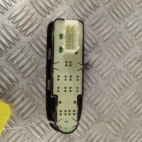 Interrupteur de leve vitre avant gauche CITROEN C3 2