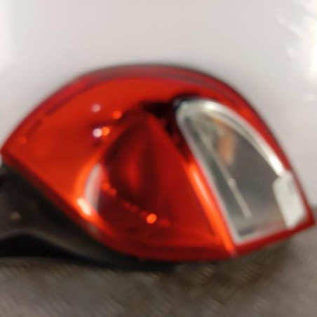 Feu arriere principal droit (feux) RENAULT CLIO 3 Photo n°1