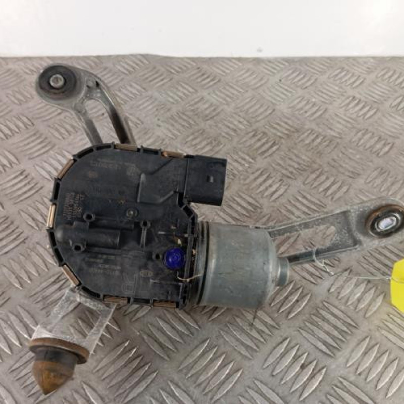 Moteur essuie glace avant droit KIA CARENS 4