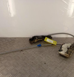 Serrure avant droit VOLKSWAGEN UP Photo n°1