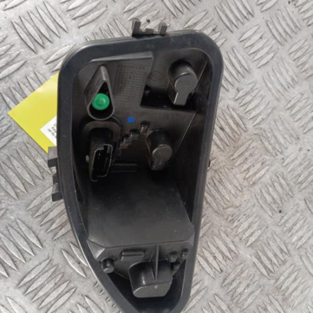 Platine feu arriere gauche RENAULT CLIO 3