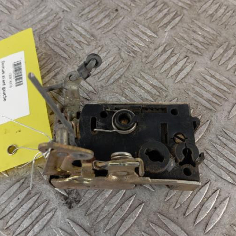 Serrure avant gauche CITROEN SAXO