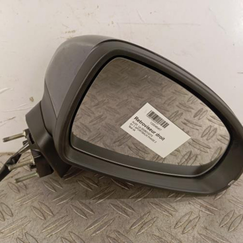 Retroviseur droit AUDI A1 1