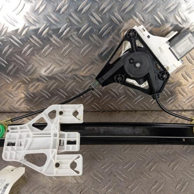 Leve vitre electrique arriere gauche AUDI A1 1