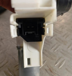 Leve vitre electrique avant gauche AUDI A1 1 Photo n°4