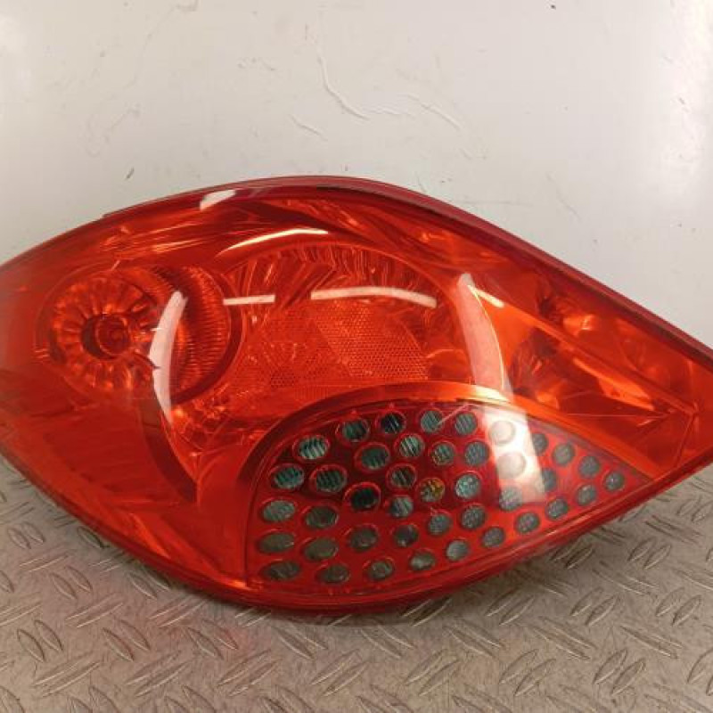 Feu arriere principal gauche (feux) PEUGEOT 207 Feu arriere principal gauche (feux) PEUGEOT 207