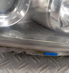 Optique avant principal droit (feux)(phare) TOYOTA AVENSIS 2