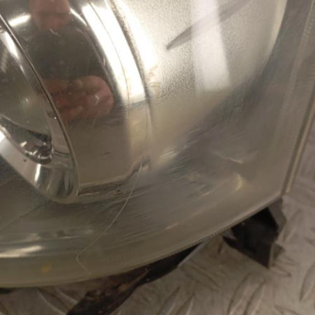 Optique avant principal gauche (feux)(phare) TOYOTA AVENSIS 2