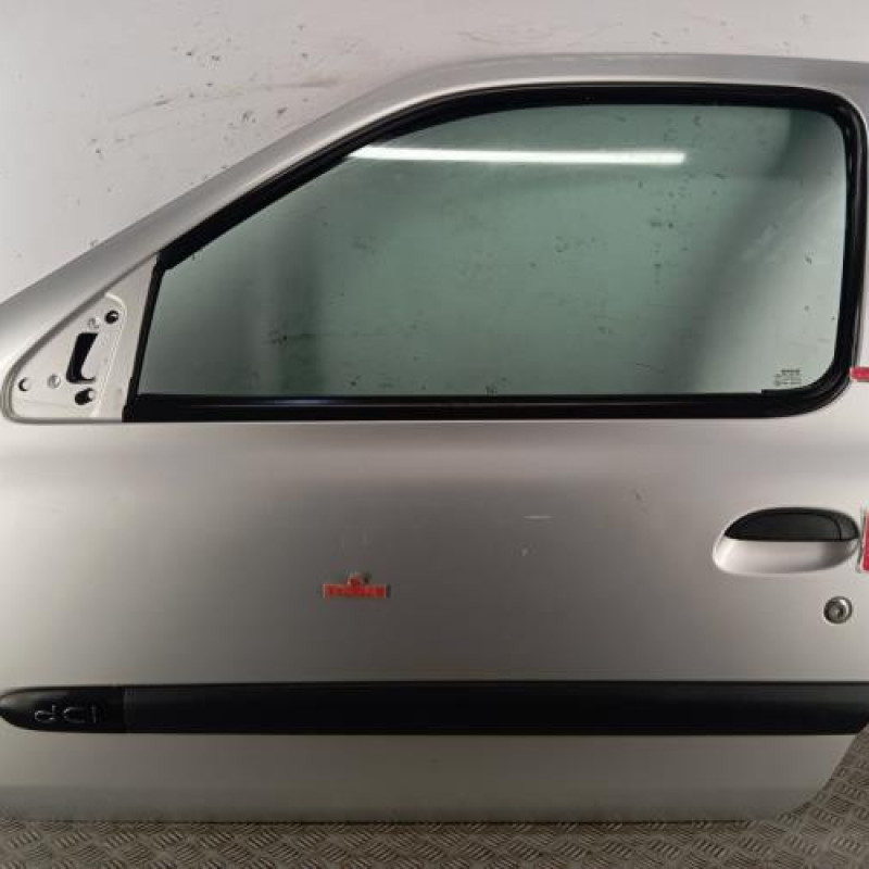 Porte avant gauche RENAULT CLIO 2 CAMPUS