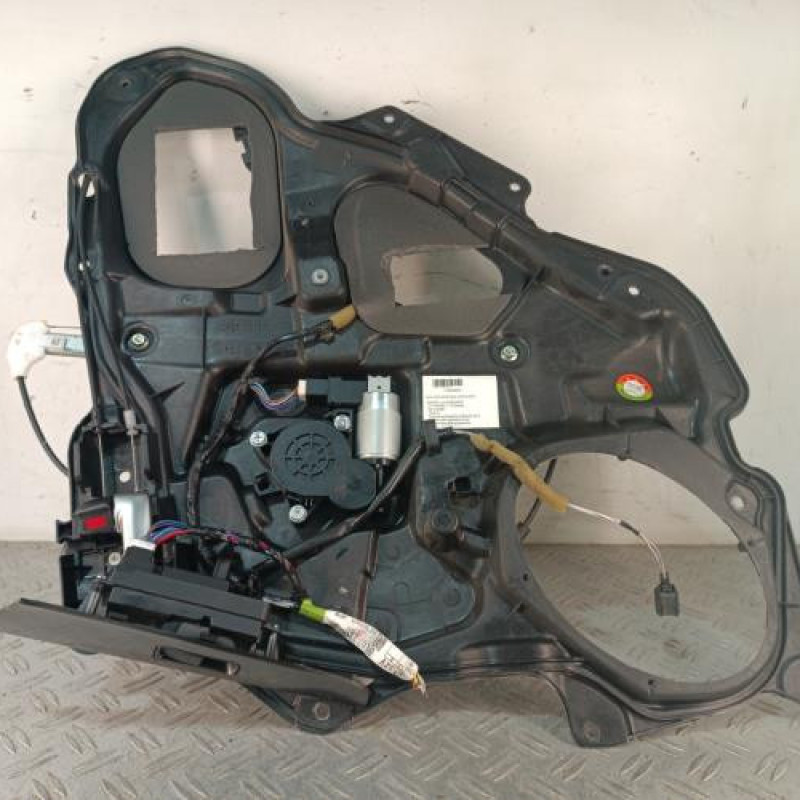 Leve vitre electrique arriere droit MAZDA 3 1