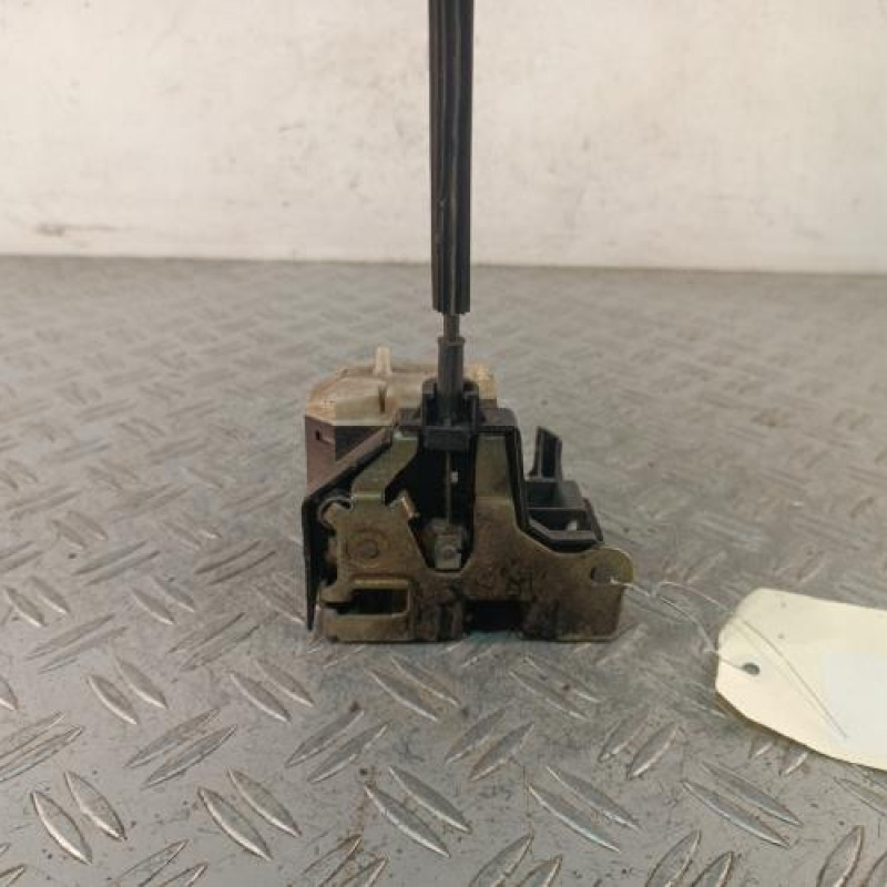 Serrure avant gauche RENAULT CLIO 2