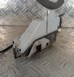 Serrure arriere gauche PEUGEOT 3008 1