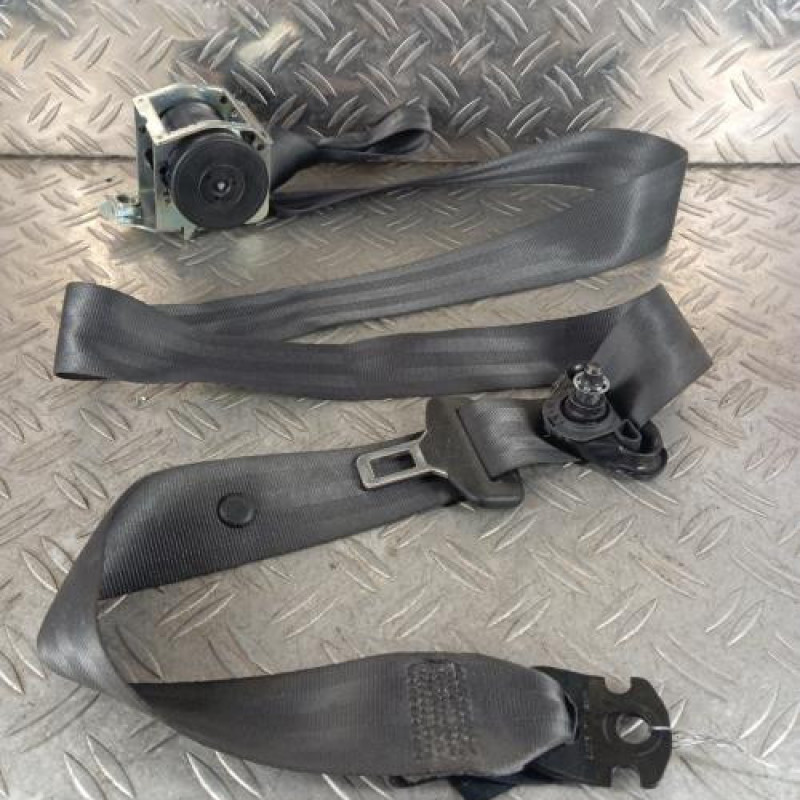Ceinture arriere droit OPEL CORSA E