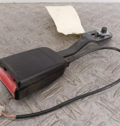 Attache ceinture avant gauche PEUGEOT 207