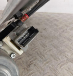 Leve vitre electrique avant gauche CITROEN XSARA PICASSO Photo n°3