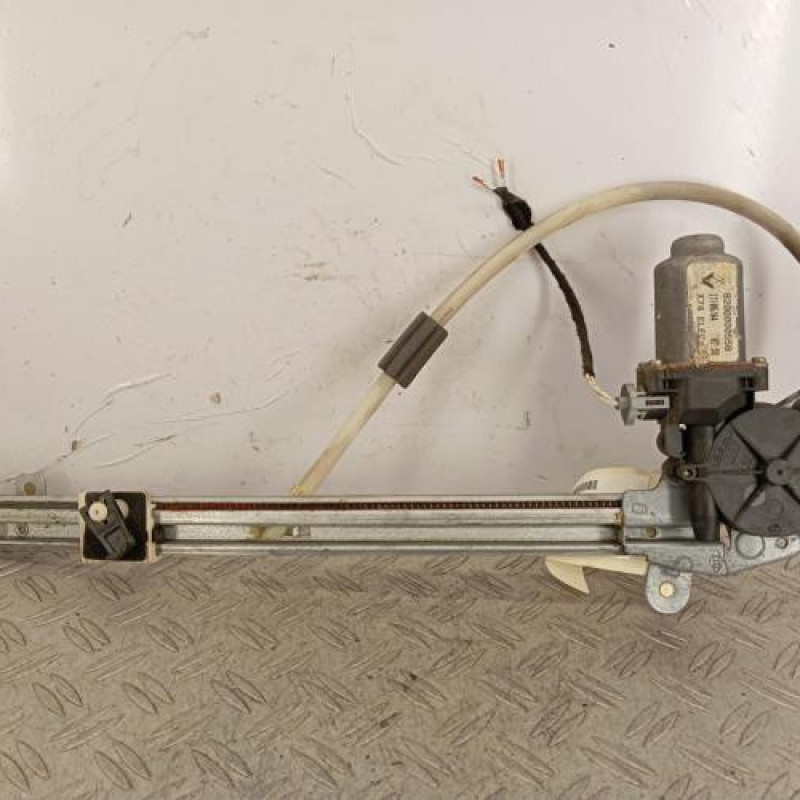 Leve vitre electrique arriere droit RENAULT LAGUNA 2