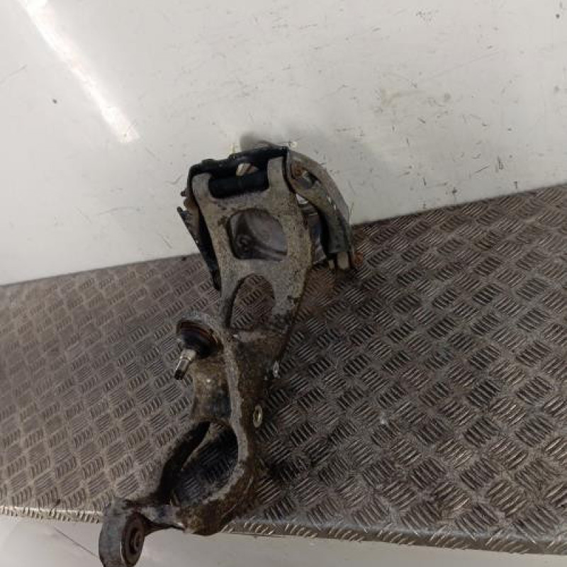 Support pivot avant gauche PEUGEOT 407